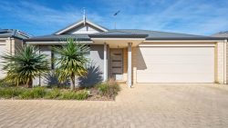 Unit 10/20 Gladstone Rd, Armadale WA 6112, Australia