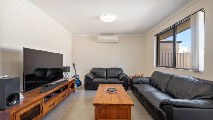 Unit 10/20 Gladstone Rd, Armadale WA 6112, Australia