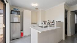 Unit 10/20 Gladstone Rd, Armadale WA 6112, Australia