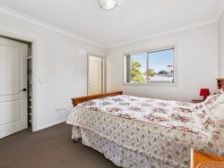 4 Holdsworth St, Merrylands NSW 2160, Australia