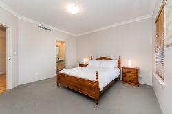 13 Stableford Ct, Maylands WA 6051, Australia