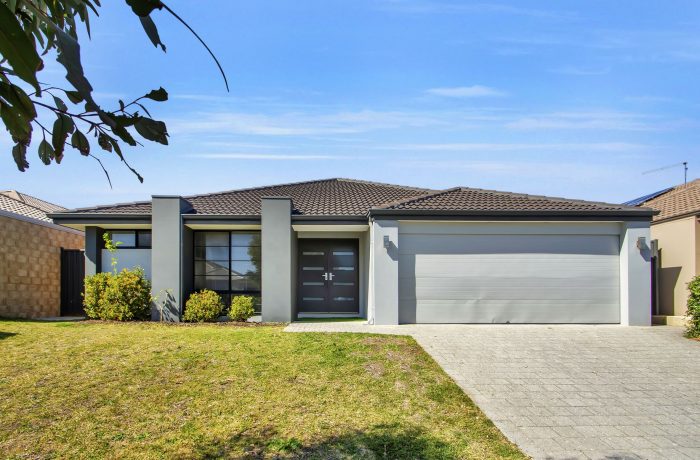 6 Vivante Loop, Landsdale WA 6065, Australia