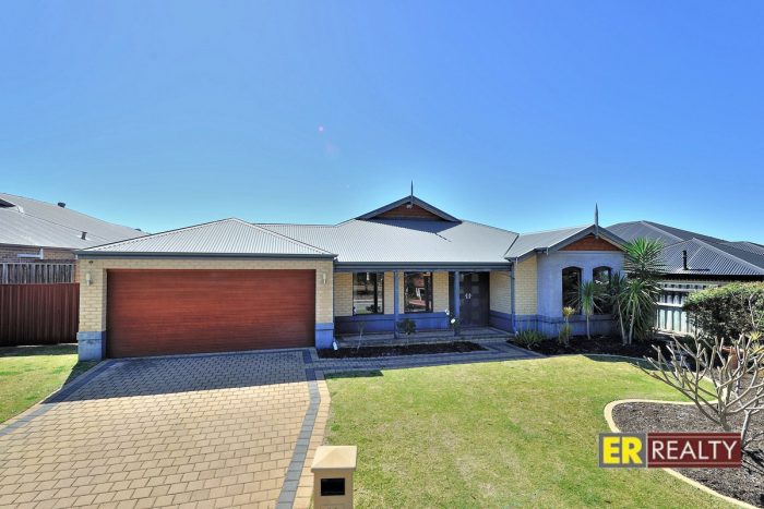 56 Birkett Cir, Ellenbrook WA 6069, Australia