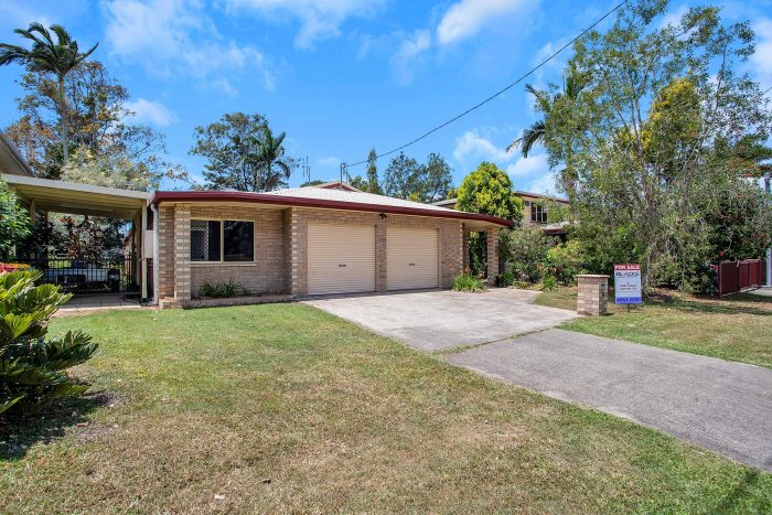 134 Broad St, Sarina QLD 4737, Australia