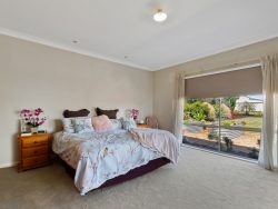 6 Donovans Way, Mansfield VIC 3722, Australia