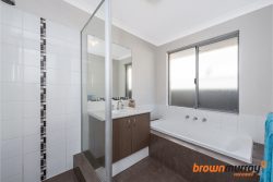 42 Barron Turn, South Yunderup WA 6208, Australia