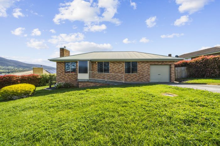 30 Barton Cres, Bridgewater TAS 7030, Australia