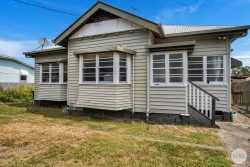 14 Forth St, South Mackay QLD 4740, Australia