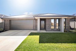 4 Galway Dr, Alfredton VIC 3350, Australia