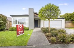 2 McGill Ct, Port Fairy VIC 3284, Australia