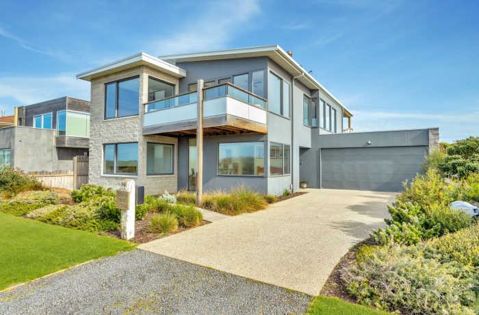 86 Ocean Dr, Port Fairy VIC 3284, Australia