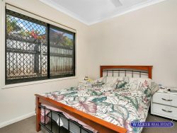 1 Capricorn St, Bentley Park QLD 4869, Australia