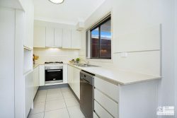 4/300 Seven Hills Rd, Kings Langley NSW 2147, Australia