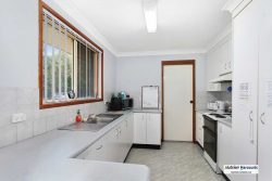 15 Illoura St, Hillvue NSW 2340, Australia