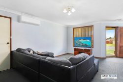 15 Illoura St, Hillvue NSW 2340, Australia