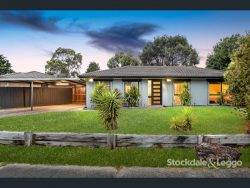 23 Axedale Cres, Endeavour Hills VIC 3802, Australia