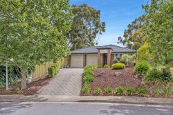 23 Scarvell Ave, Trott Park SA 5158, Australia