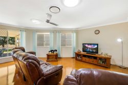 36 Gannan St, Clifton QLD 4361, Australia