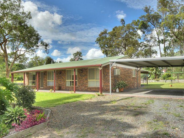 28 Eildon Cl, Munruben QLD 4125, Australia