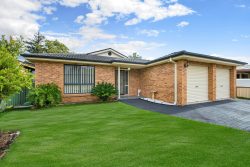 60 Gallipoli Ave, Blackwall NSW 2256, Australia