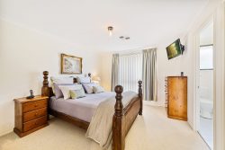 60 Gallipoli Ave, Blackwall NSW 2256, Australia