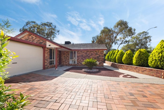 54 Hellmund St, Queanbeyan West NSW 2620, Australia