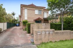 4/38 Dunmore St, Croydon Park NSW 2133, Australia