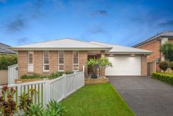 1 Nithsdle St, Cameron Park NSW 2285, Australia