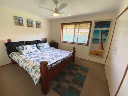 2/22 Kangaroo Ave, Coombabah QLD 4216, Australia