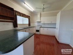 11 Risien St, Clermont QLD 4721, Australia