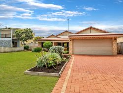 30 Treasure Rd, Singleton WA 6175, Australia