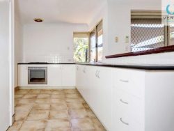 18A Stonehouse Cres, Bentley WA 6102, Australia