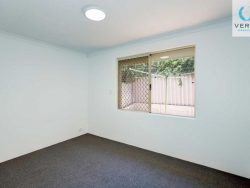 18A Stonehouse Cres, Bentley WA 6102, Australia