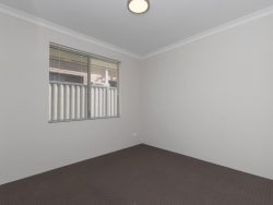 3/5 Barmond Rd, Cannington WA 6107, Australia