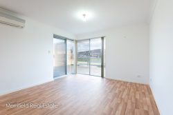 15 Ardeana Cres, Yakamia WA 6330, Australia