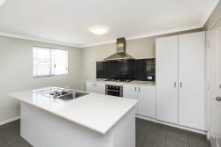 9 Trink St, Cloverdale WA 6105, Australia