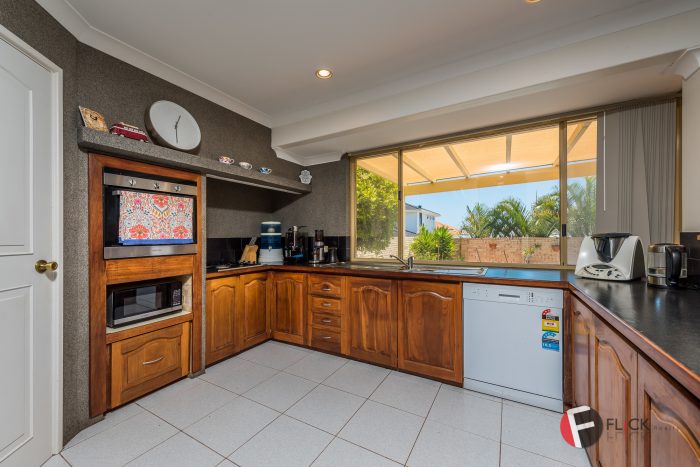 20 Dampier Ave, Mullaloo WA 6027, Australia