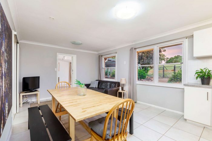 3 Fontenoy St, Young NSW 2594, Australia