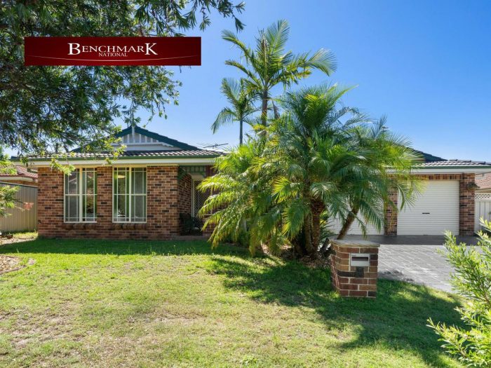 3 Oatlands Ct, Wattle Grove NSW 2173, Australia