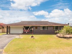 12 Paunelle Ave, East Lismore NSW 2480, Australia