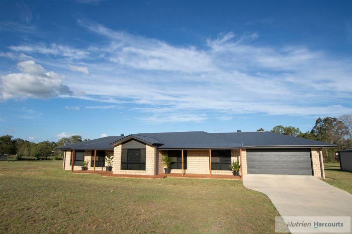 16 Jacana Dr, Adare QLD 4343, Australia