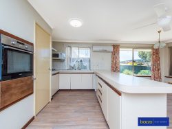 28 Hurd Rd, Bullsbrook WA 6084, Australia