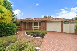 3 Birch Way, Jerrabomberra NSW 2619, Australia