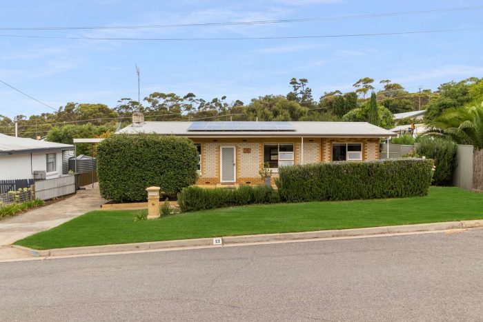 13 Amiens Pl, Port Lincoln SA 5606, Australia