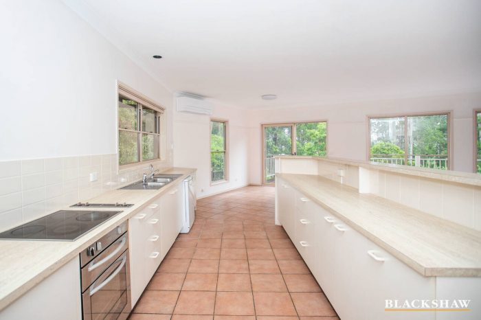 9 Haven Pl, Batehaven NSW 2536, Australia