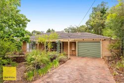 94 Heath Rd, Kalamunda WA 6076, Australia