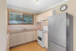 138 Horsley Dr, Horsley NSW 2530, Australia