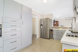 19 Allenby St, Doonside NSW 2767, Australia