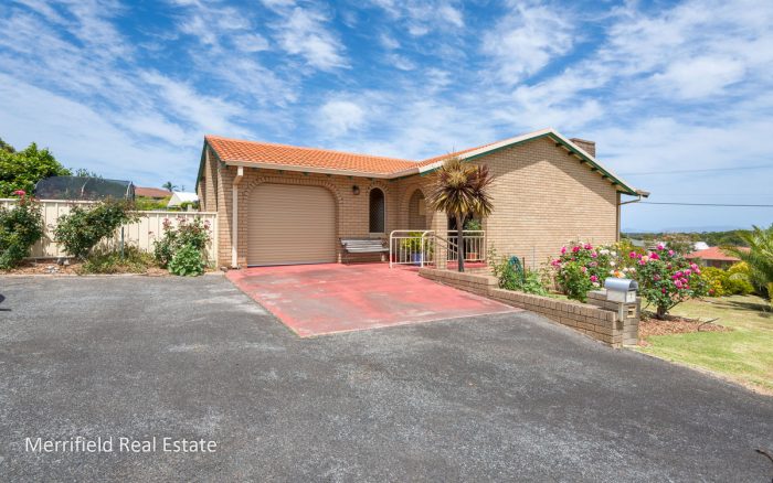 2 Thistle St, Bayonet Head WA 6330, Australia