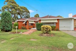 15A Bungalow Rd, Roselands NSW 2196, Australia